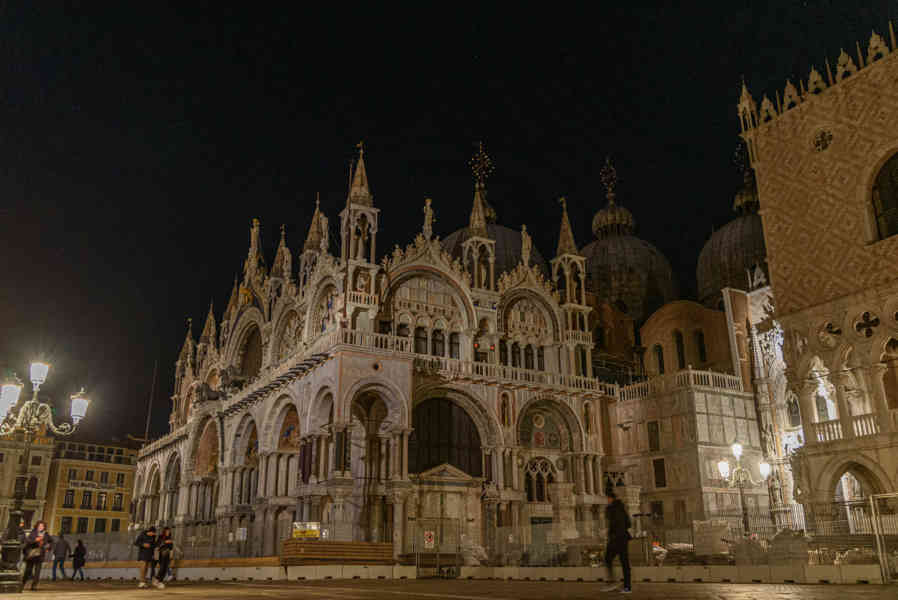 Italia - Venecia 345 - basílica de San Marcos.jpg